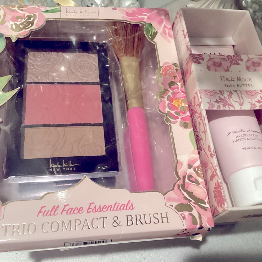 Beautiful bundle skincare and makeup